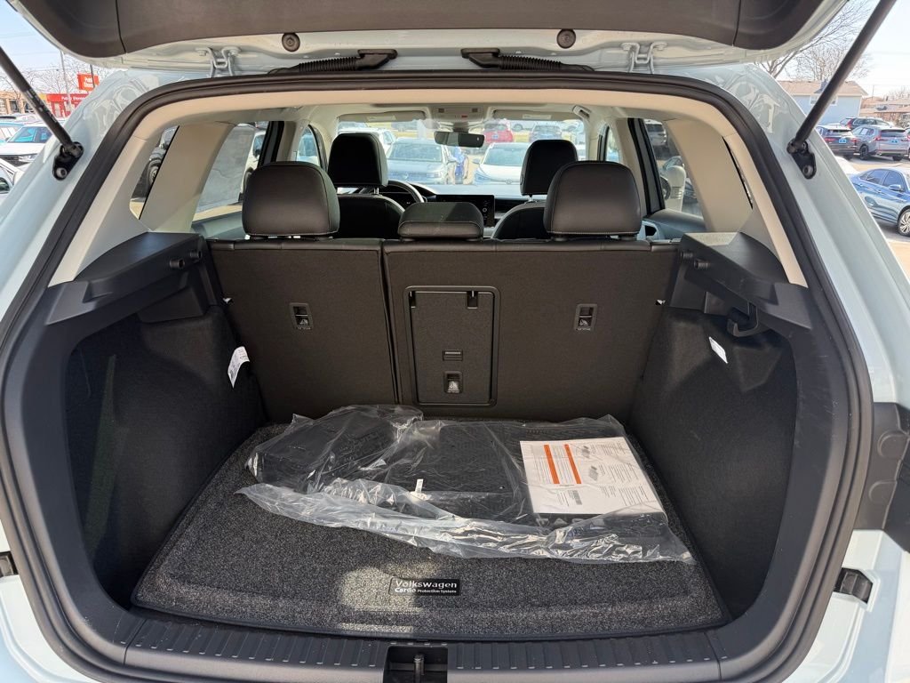 New 2026 Monument Gray Volkswagen 1.5T SE image 23