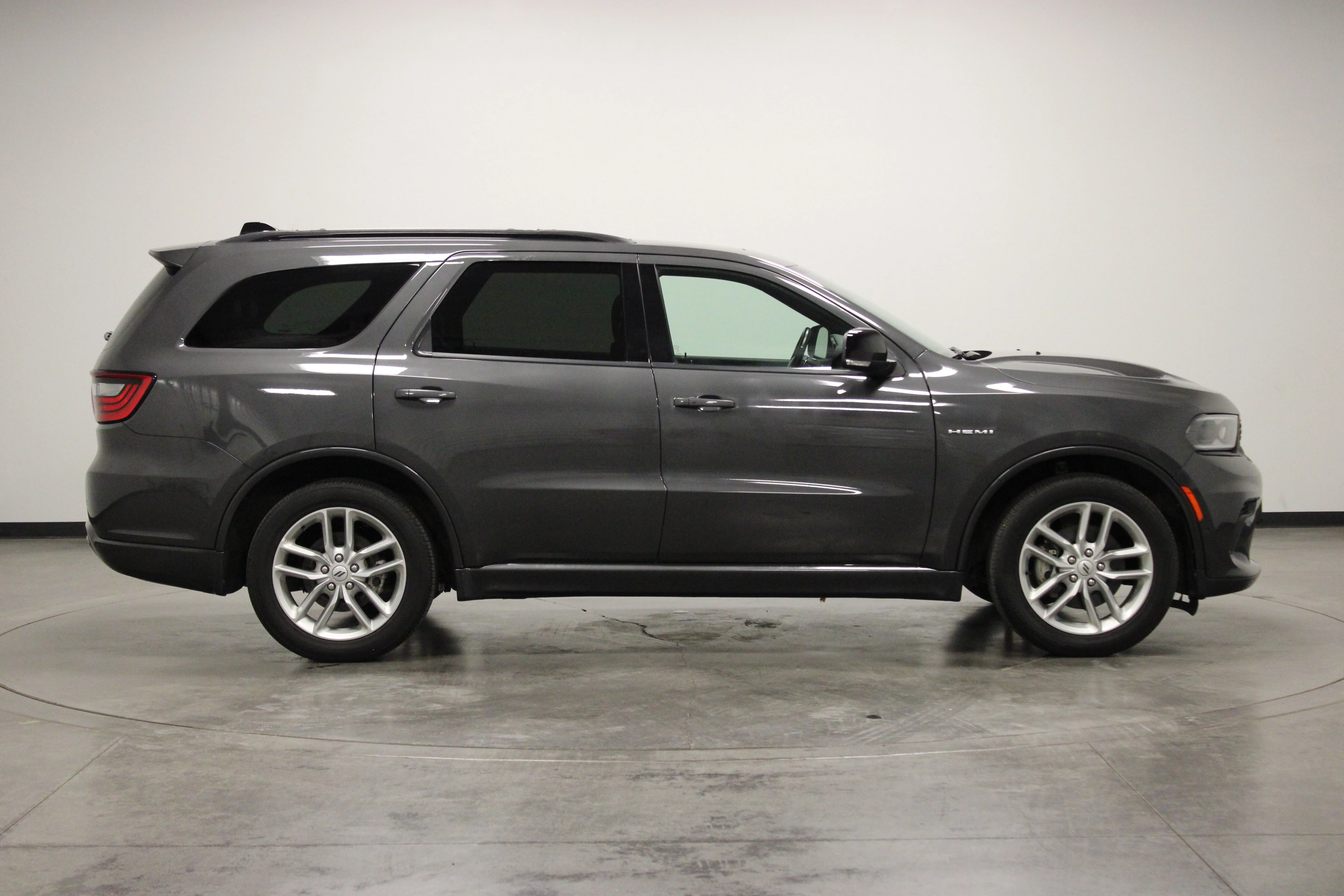 Used 2025 Vapor Gray Dodge R/T Plus image 9