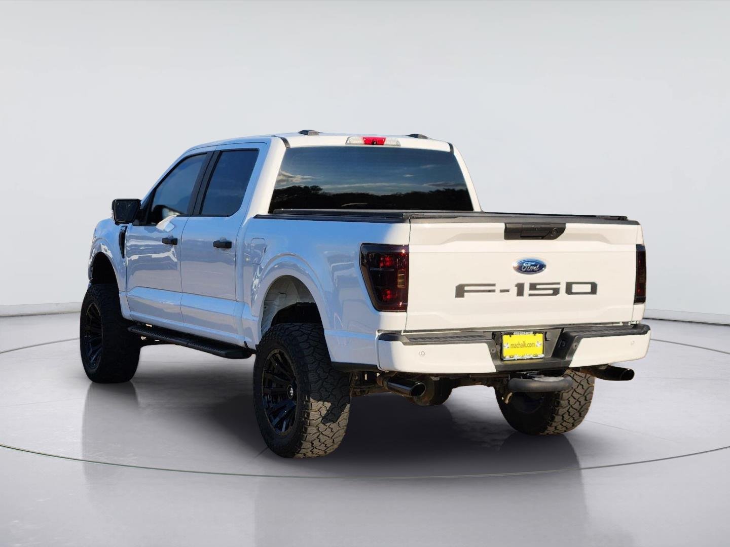 Used 2022 Oxford White Ford XL image 6