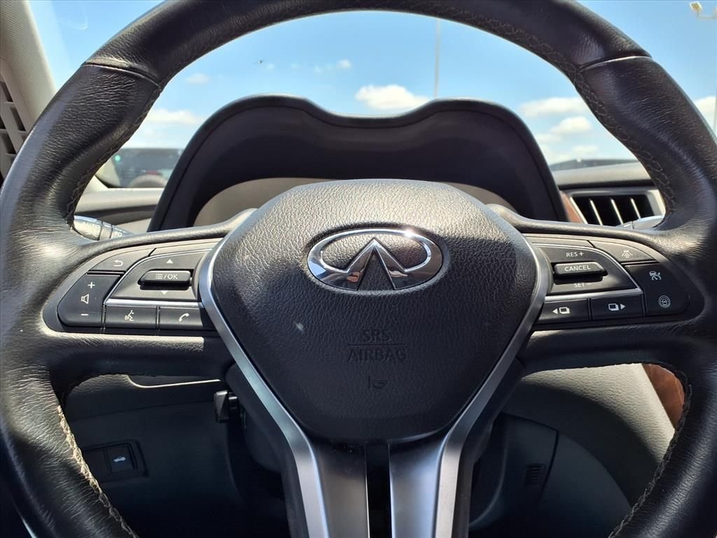 Used 2018 Silver INFINITI 3.0t LUXE image 27