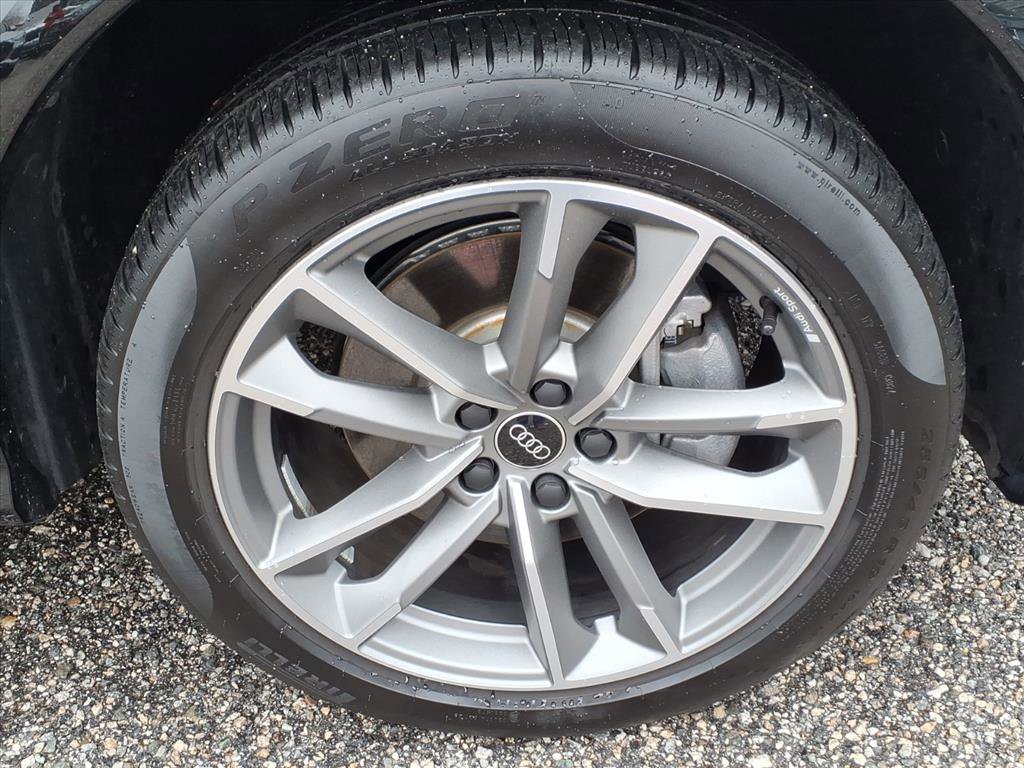Used 2025 Black Audi S line Premium image 4
