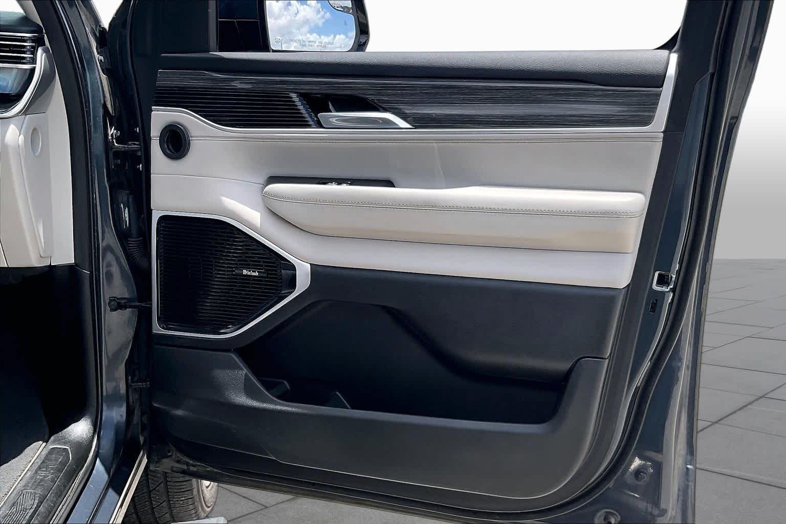 Used 2022 River Rock Jeep Series III image 22