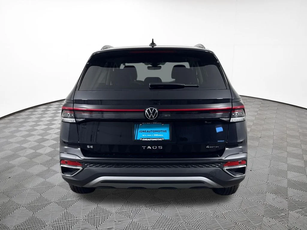 New 2026 Black Volkswagen 1.5T SE image 10