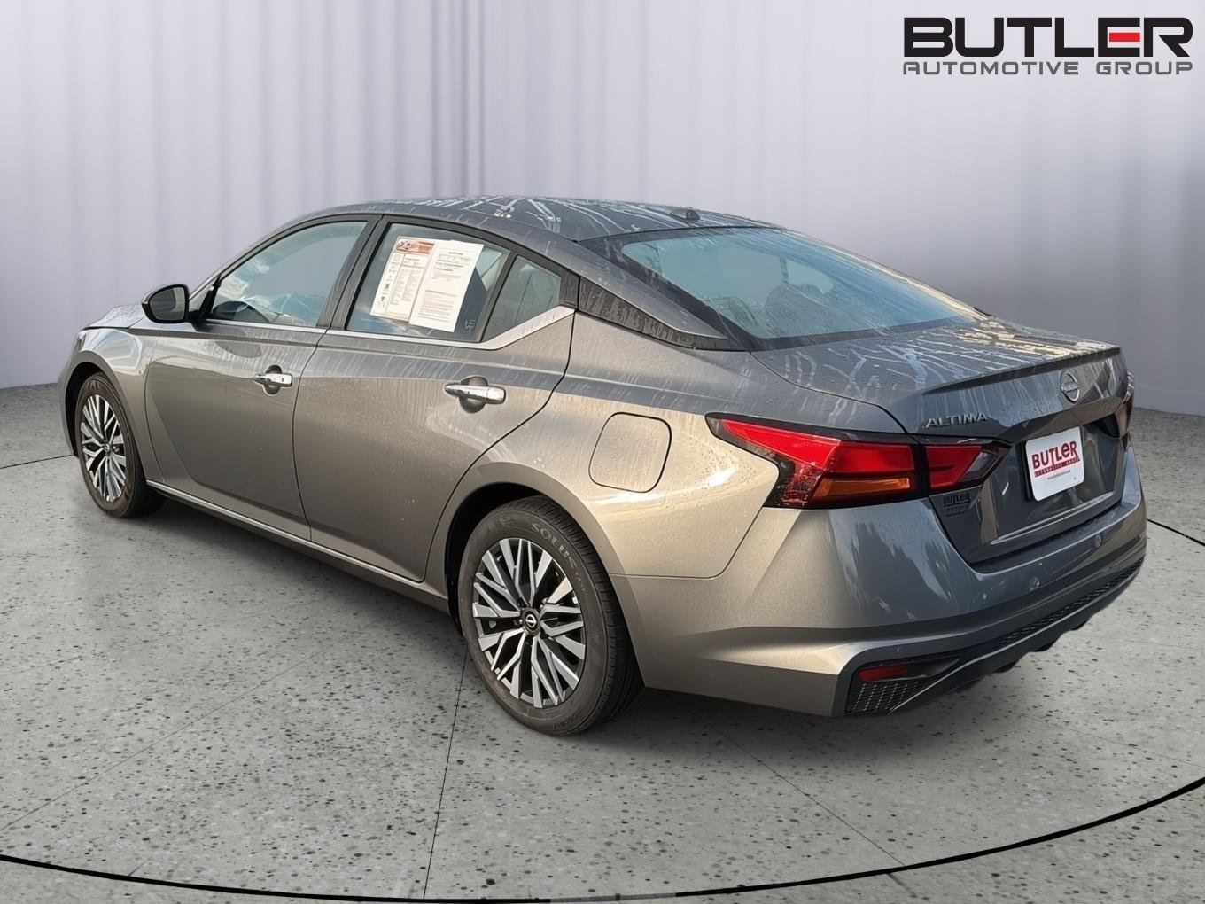 2025 Nissan Altima SV - Photo 4