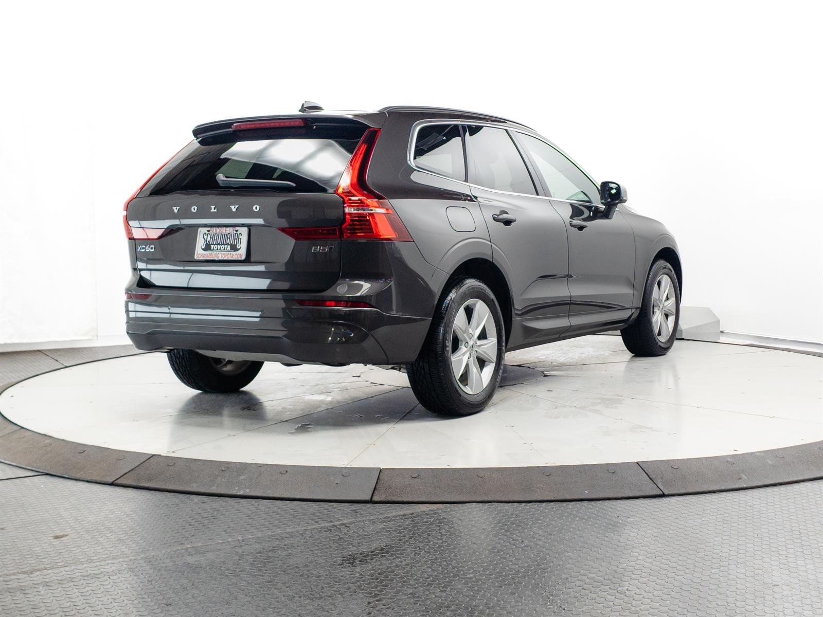 2022 Volvo XC60 Momentum - Photo 11