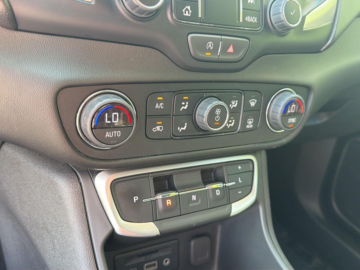 Used 2024 Sterling Metallic GMC SLT image 25