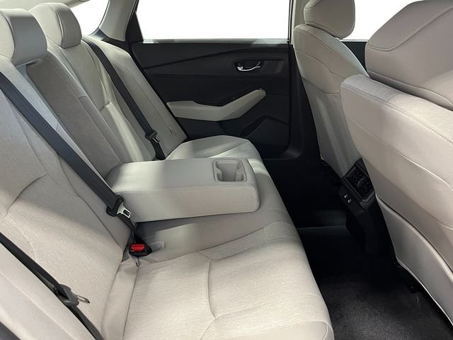 New 2026 Platinum White Pearl Honda SE image 27