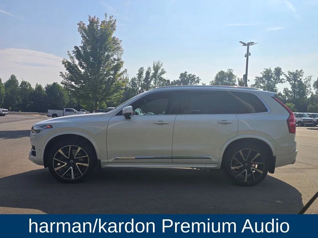 Used 2019 White Volvo T6 Inscription image 5