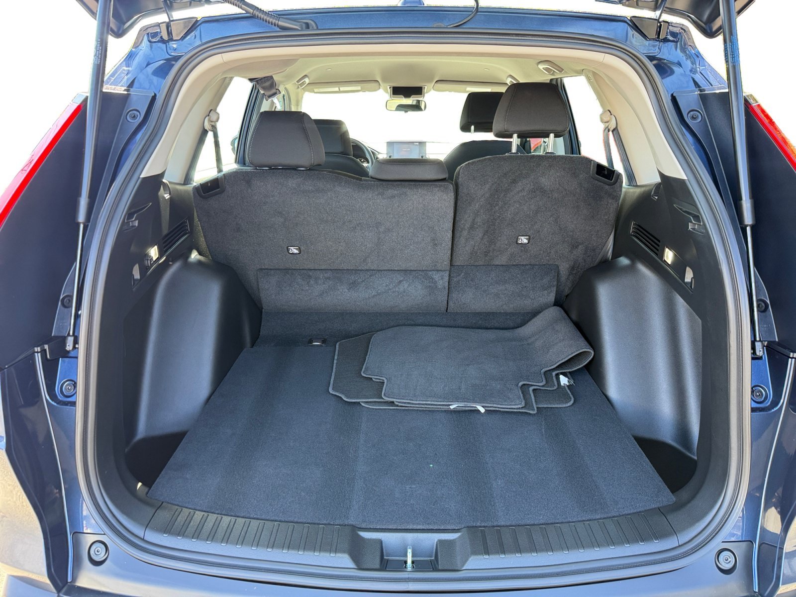 2024 Honda CR-V LX - Photo 17