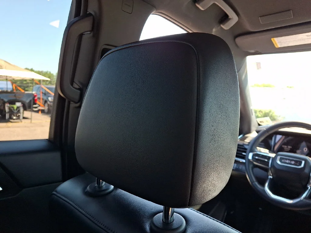 Used 2024 Ebony Twilight Metallic GMC Elevation image 14