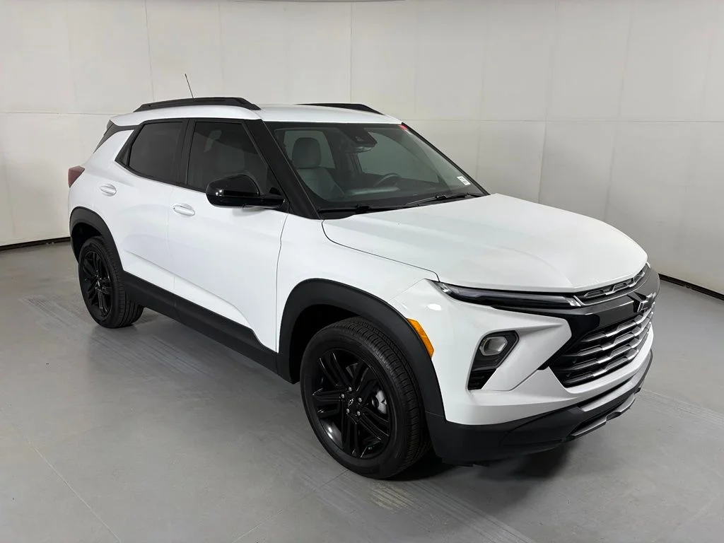 Used 2026 White Chevrolet LT image 2