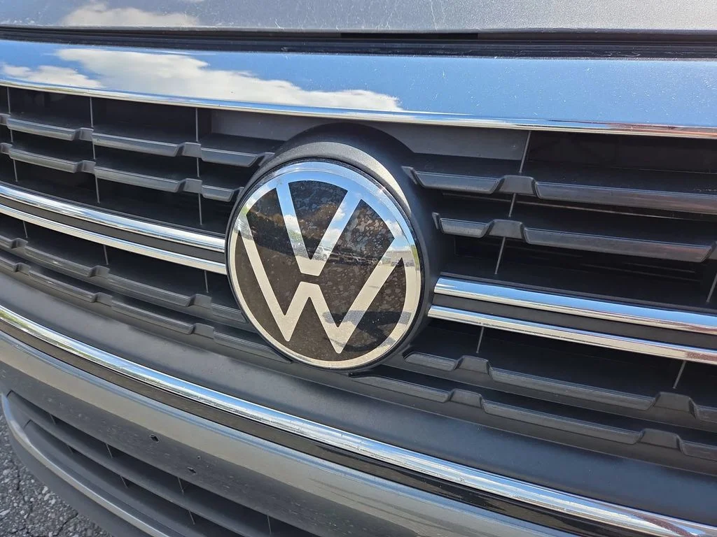 Certified Used 2024 Gray Volkswagen 1.5T SE image 18