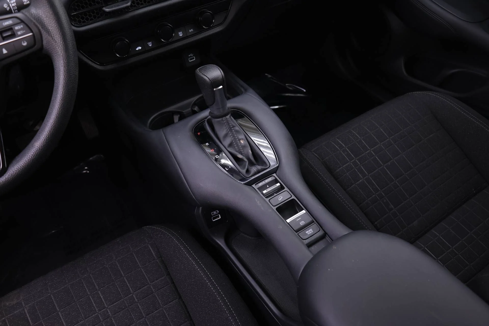 2023 Honda HR-V LX - Photo 13