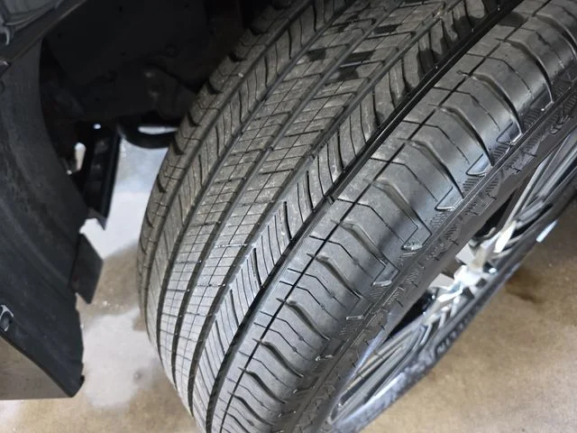 Used 2018 Onyx Black Lexus 570 image 36