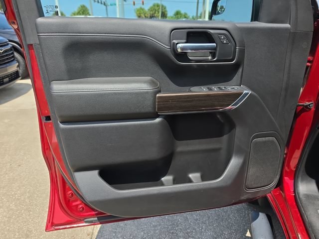 Used 2021 CHERRY RED TINTCOAT Chevrolet LT image 17