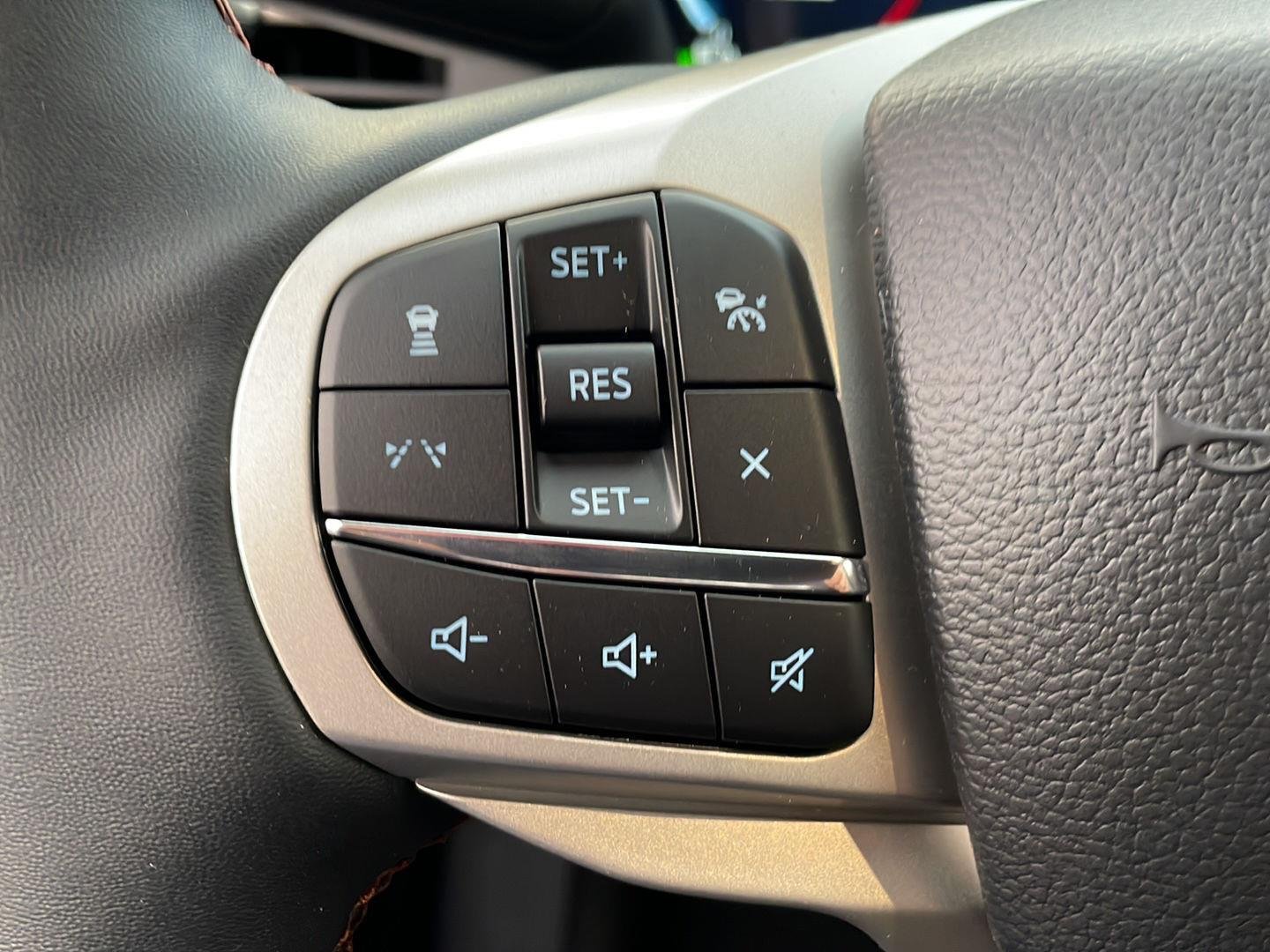 New 2027 Carbonized Gray Metallic Ford Active image 14