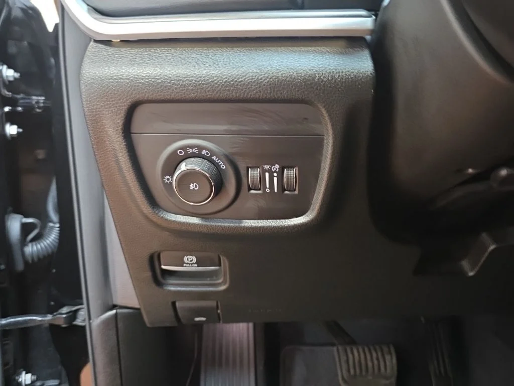 Used 2024 Black Jeep Limited image 26