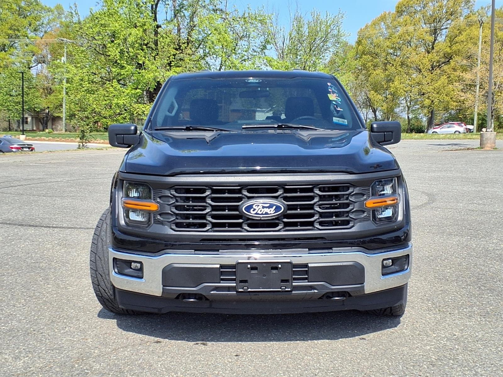 Used 2024 Agate Black Metallic Ford XL image 8