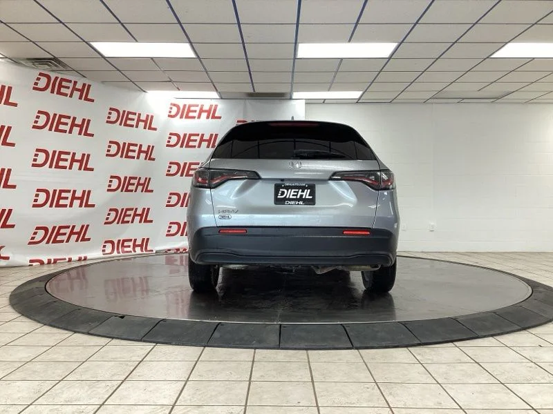 Used 2024  Honda LX image 6