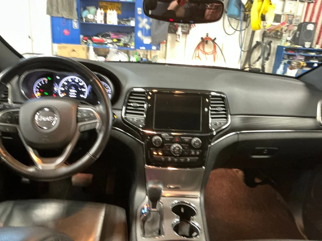 Used 2022 Black Jeep Limited image 18