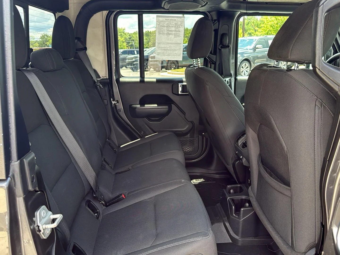 Used 2022  JEEP SPORT image 24