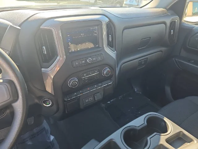 Used 2022 White Chevrolet WT image 21
