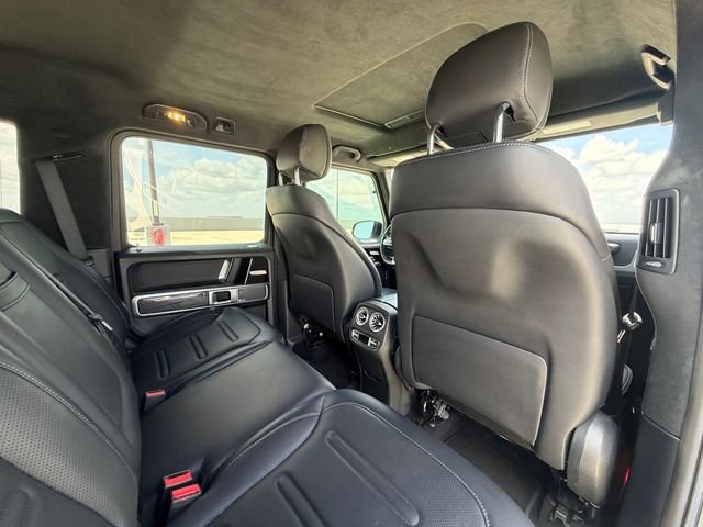 Used 2022 Gray Mercedes-Benz G 550 image 17