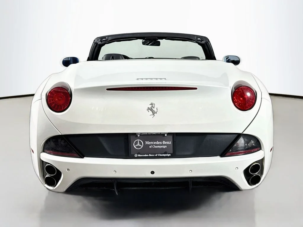 Used 2014  Ferrari Base image 6