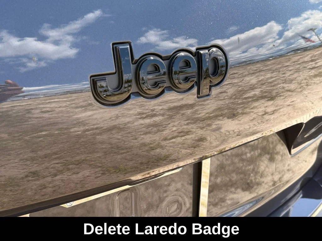 New 2026 Baltic Gray Metallic Clear-Coat Exterior Paint Jeep Laredo Altitude image 36