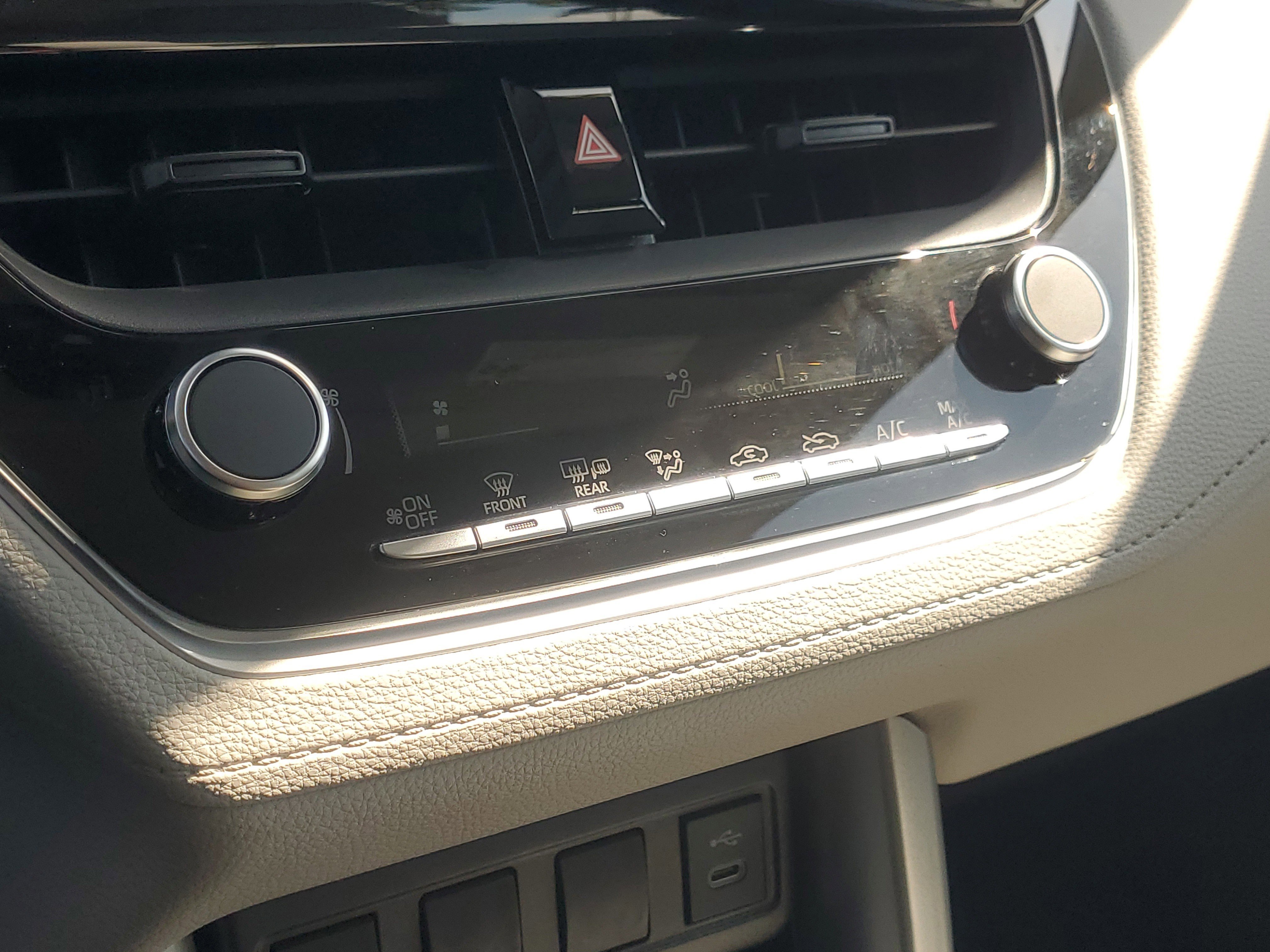 Certified Used 2024 Silver Toyota L image 28