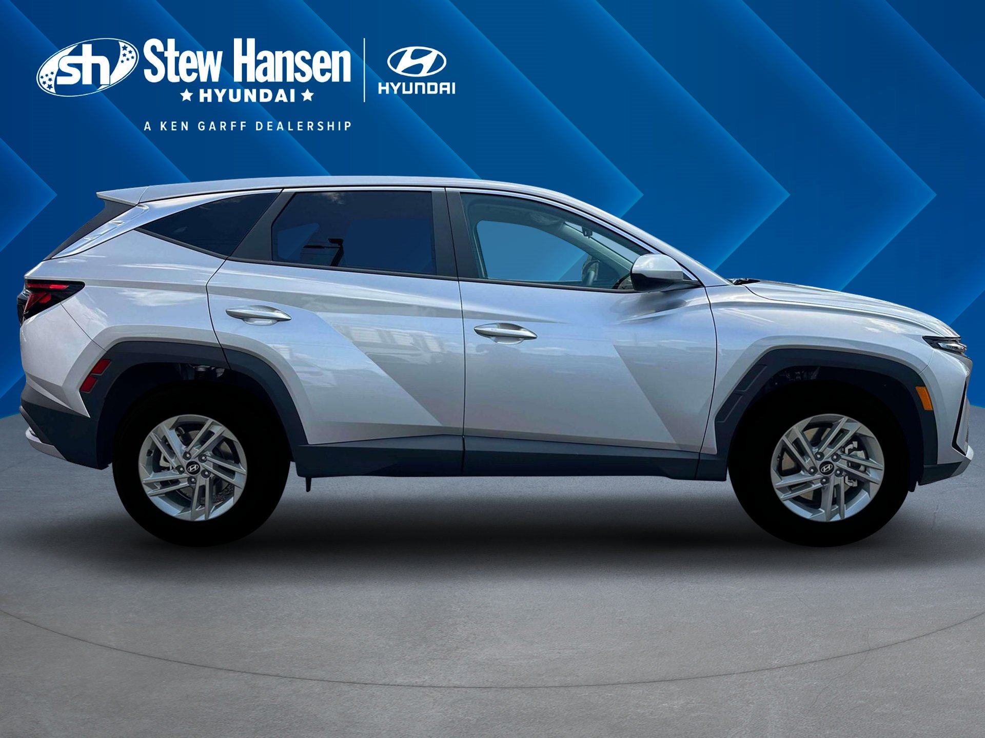 New 2026 Shimmering Silver Hyundai SE image 9