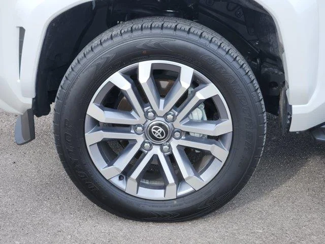 Used 2026 ICE CAP Toyota Limited 4x4 image 10
