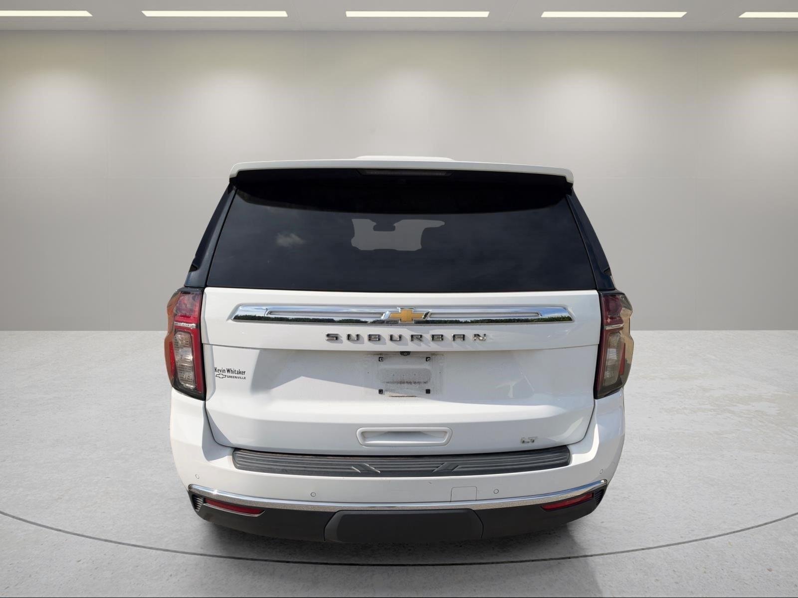 Used 2023 Iridescent Pearl Tricoat Chevrolet LT image 8