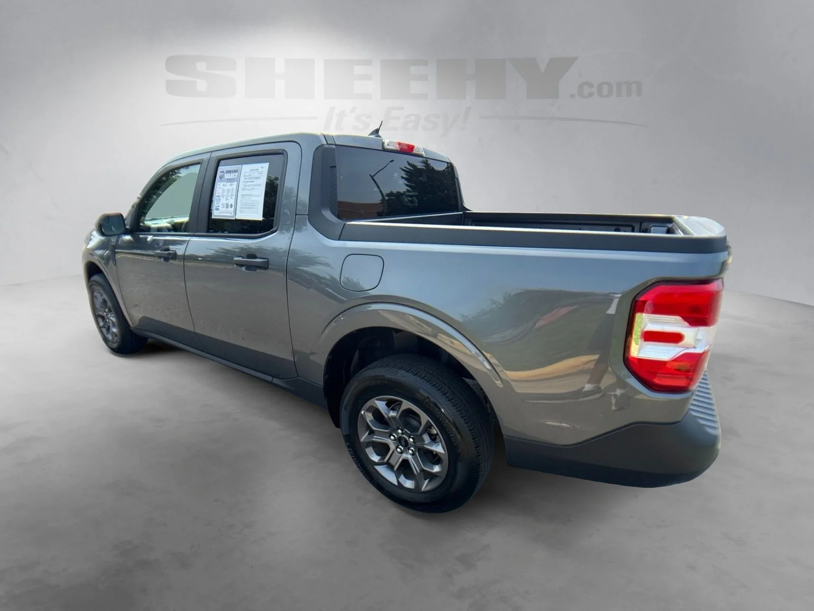 Used 2024 Gray Ford XLT image 14