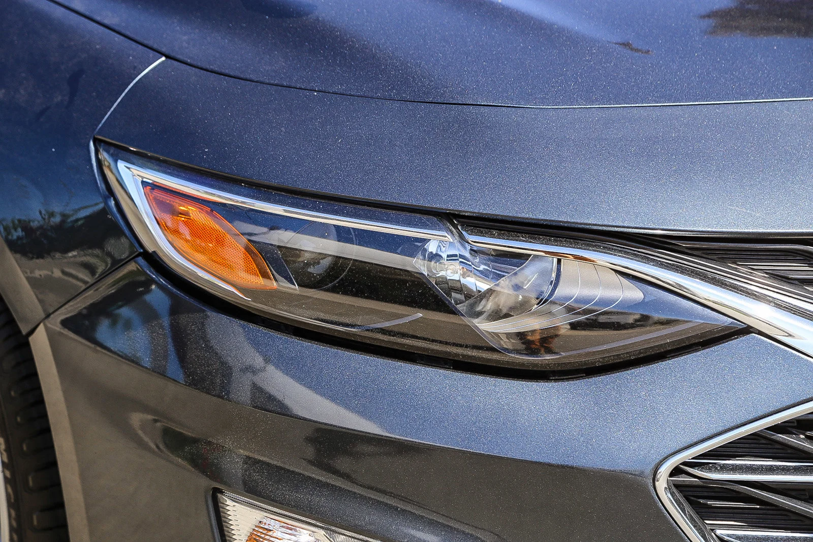 Used 2020 Chevrolet Malibu 1LT with VIN 1G1ZD5ST2LF017330 for sale in Pasadena, CA