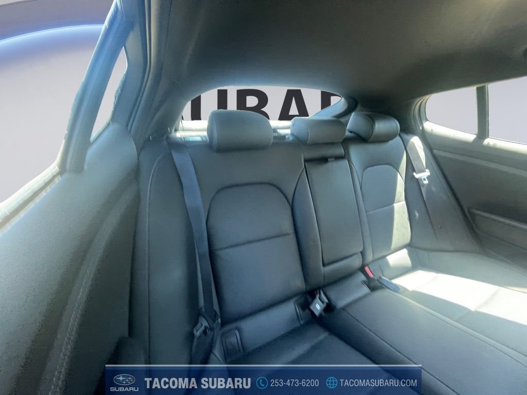 2022 Kia Stinger GT1 - Photo 18