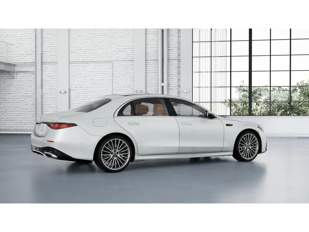 New 2027 White Mercedes-Benz S 580 image 19