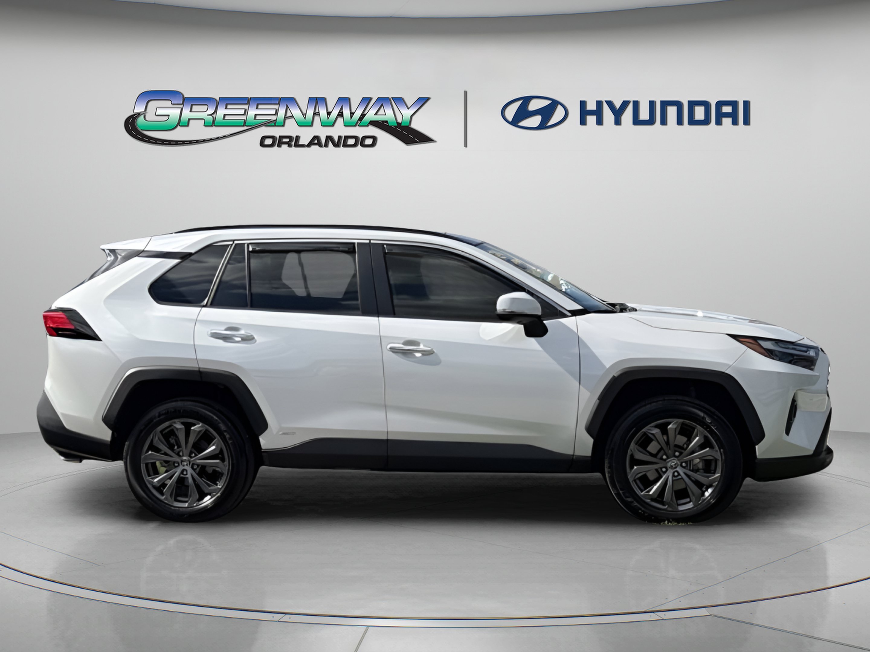 2024 Toyota RAV4 Limited - Photo 8