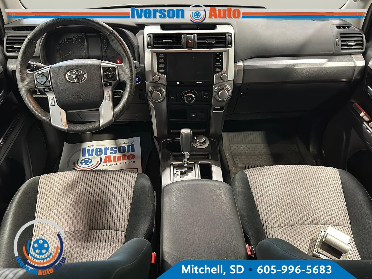 Used 2022 Black Toyota SR5 image 25