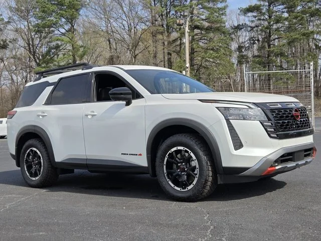 New 2026 Everest White Pearl TriCoat Nissan Rock Creek® image 4