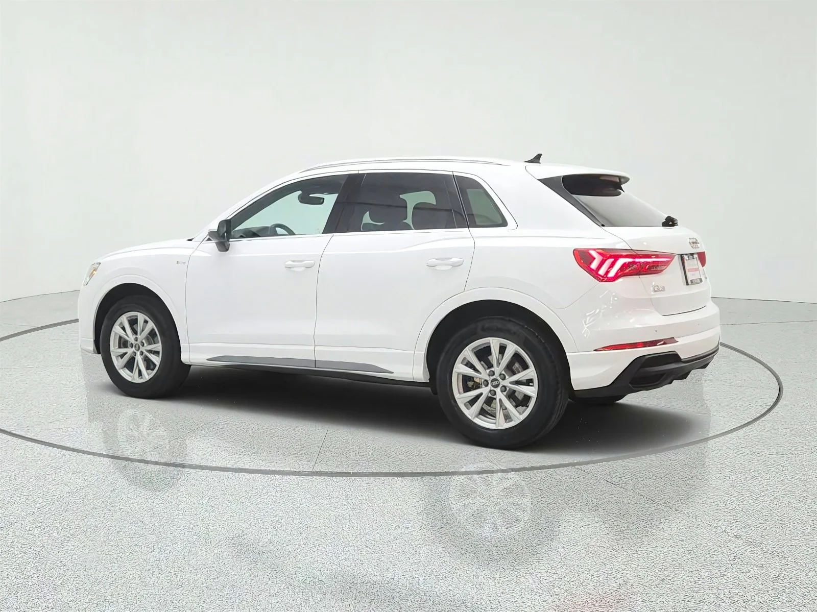 Used 2023 Ibis White Audi S line Premium image 7