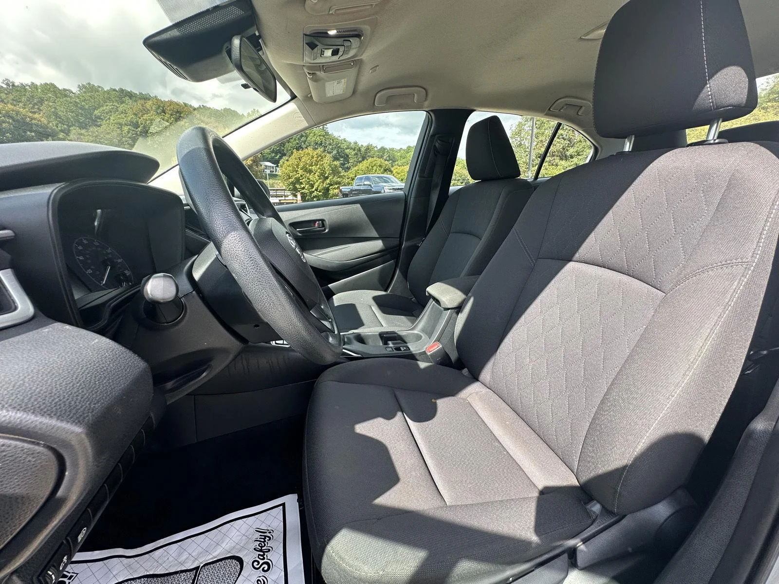 Used 2023 Classic Silver Metallic Toyota LE image 9