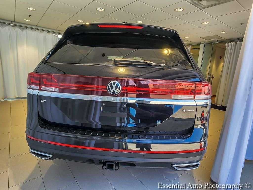 New 2026 Deep Black Pearl Volkswagen 2.0T SE w/Technology image 4