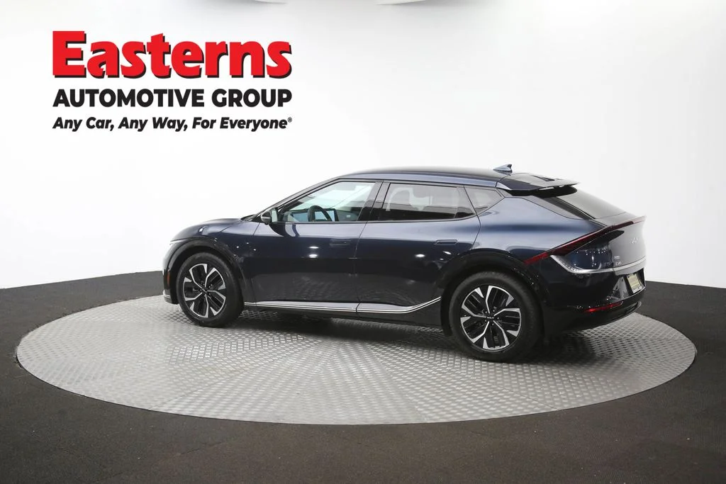 Used 2023 Blue Kia Wind image 65