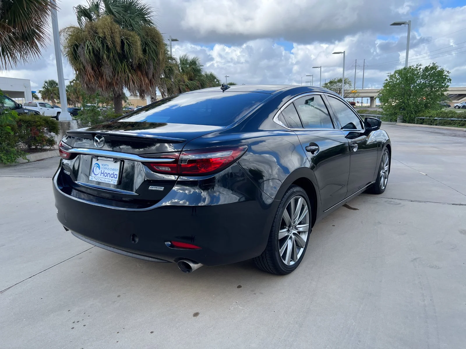 Used 2018 Black Mazda Grand Touring Reserve image 6