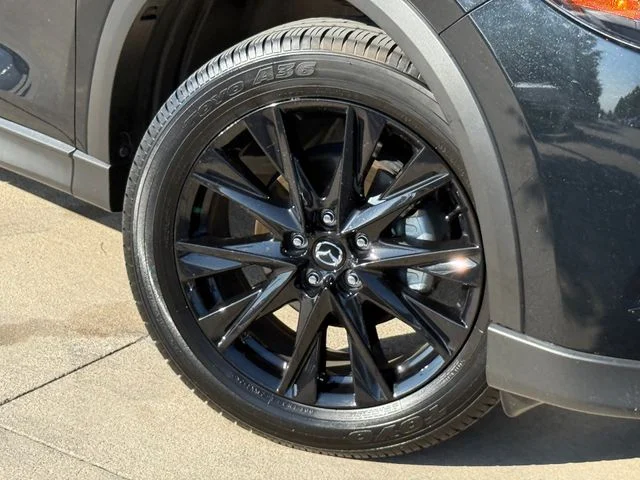 Used 2025 Jet Black Mazda 2.5 S Carbon Edition image 2