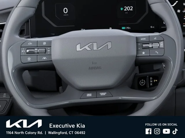 New 2026 White Kia Land image 22