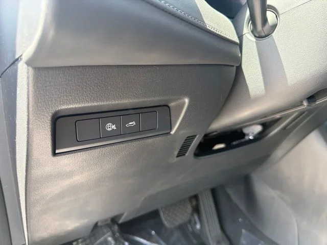 New 2026 Machine Gray Metallic Mazda 2.5 S Preferred AWD image 24
