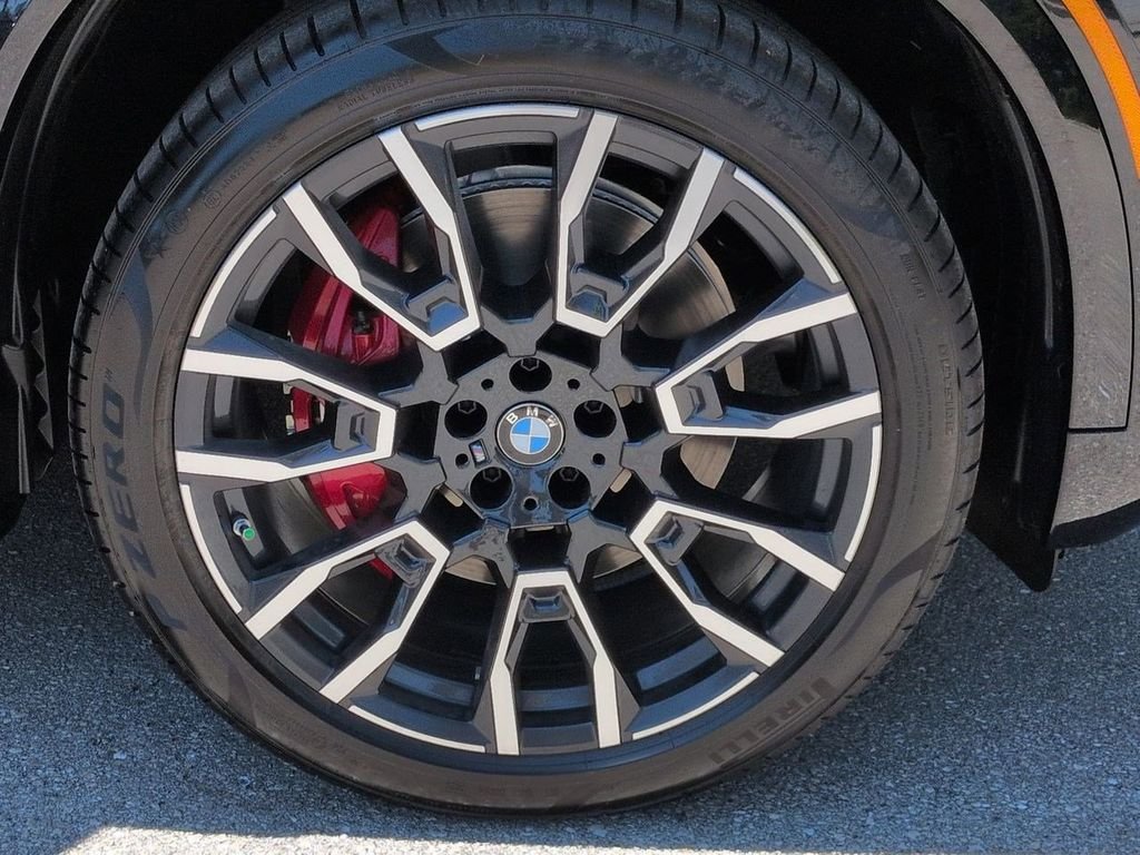 New 2026 Black Sapphire Metallic BMW xDrive40i image 11