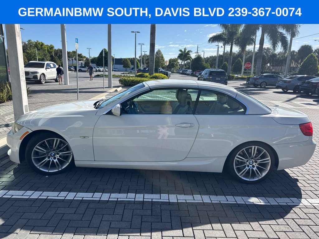 Used 2011 Alpine White BMW 335i image 4